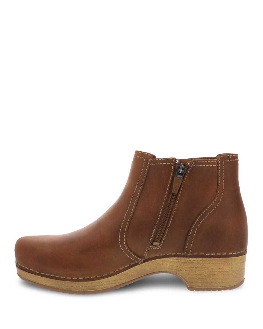Dansko Barbara Pull Up Women Boots Brown | CA 3545FDM
