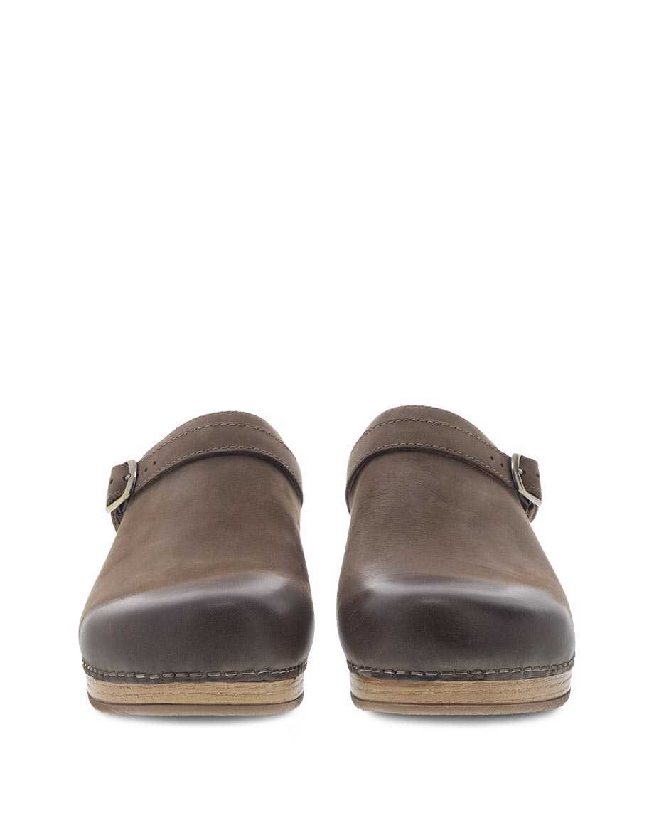 Dansko Berry Burnished Nubuck Women Clogs Taupe | CA 3554VRO