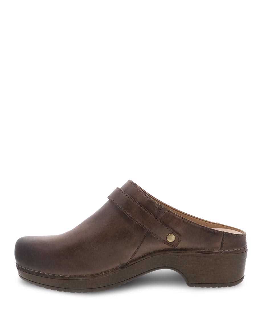 Dansko Berry Milled Burnished Women Mules Brown | CA 3684RVR