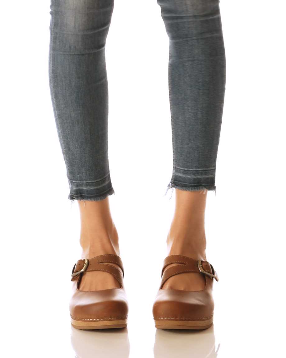 Dansko Britney Pull Up Women Mary Janes Brown | CA 3670KOJ