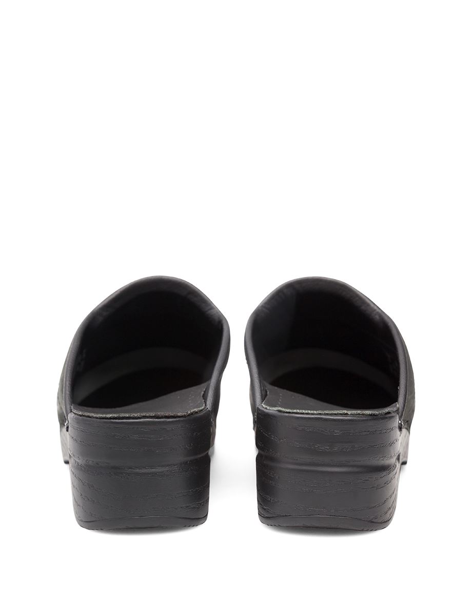 Dansko Karl Oiled Men Casual Shoes Black | CA 3504NWD