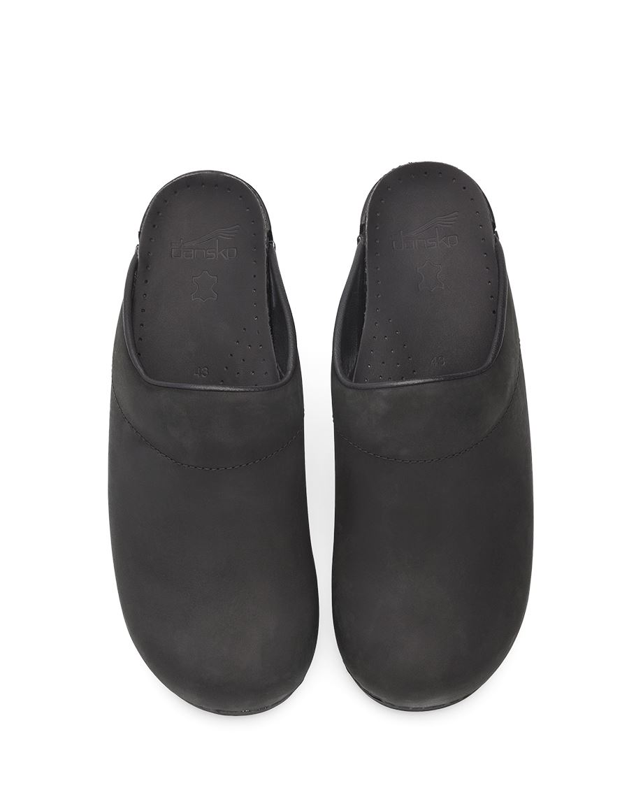 Dansko Karl Oiled Men Casual Shoes Black | CA 3504NWD
