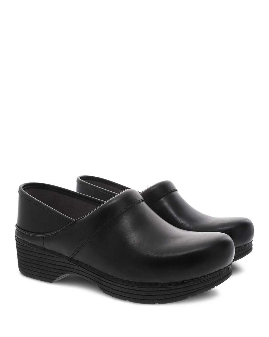 Dansko LT Pro Leather Women Clogs Black | CA 3581EBO