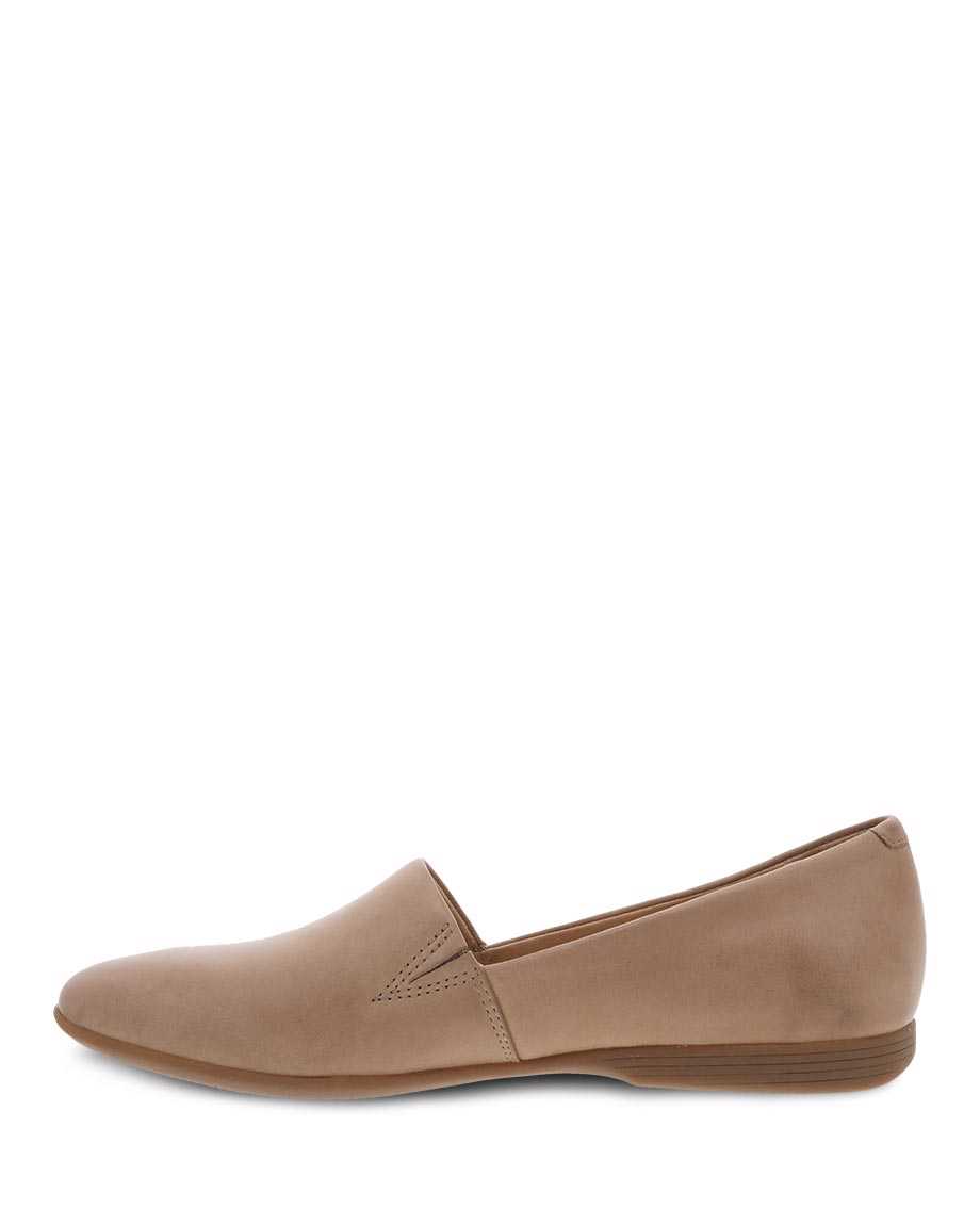 Dansko Larisa Burnished Nappa Women Flats Brown | CA 3634WNI
