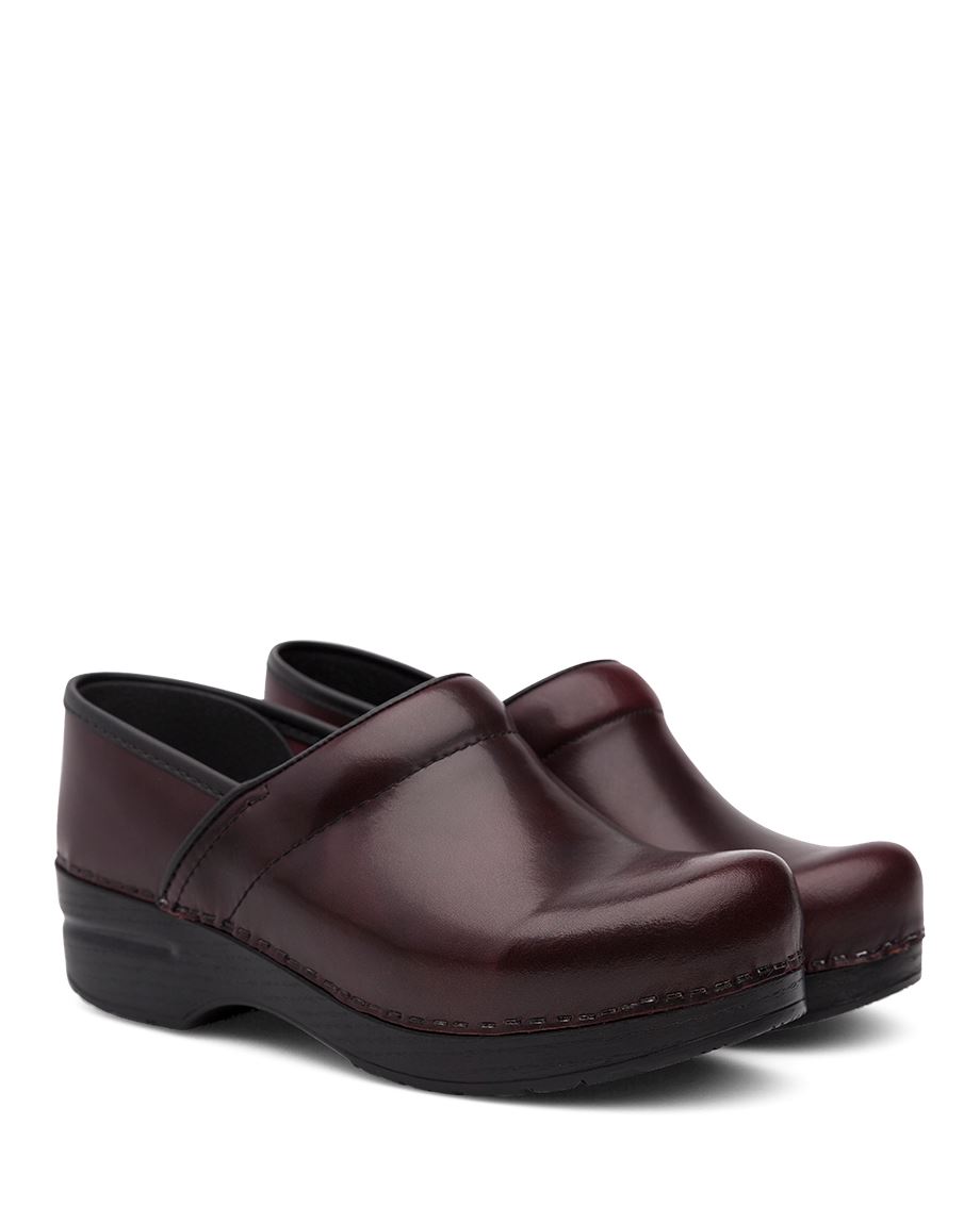 Dansko Professional Cordovan Cabrio Women Narrow Shoes Coffee | CA 3711BER