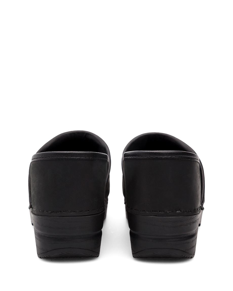 Dansko Professional Oiled Men Clogs Black | CA 3533WNG
