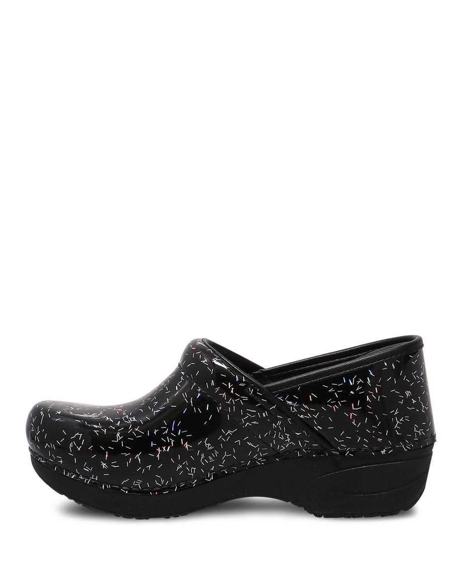 Dansko XP 2.0 Flecks Patent Women Wide Shoes Black | CA 3962GSS