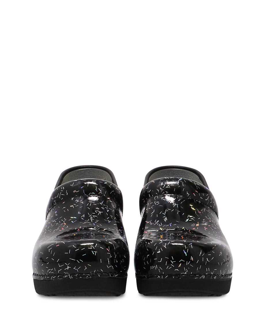Dansko XP 2.0 Flecks Patent Women Wide Shoes Black | CA 3962GSS