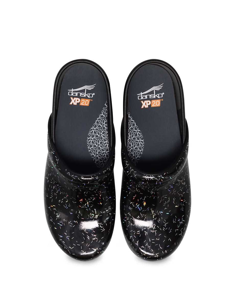 Dansko XP 2.0 Flecks Patent Women Wide Shoes Black | CA 3962GSS