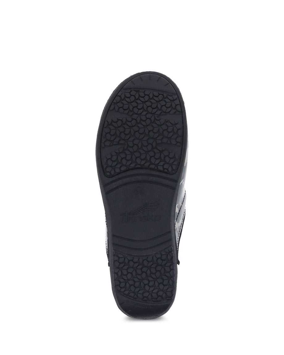 Dansko XP 2.0 Patent Women Wide Shoes Black / White | CA 3963HAD