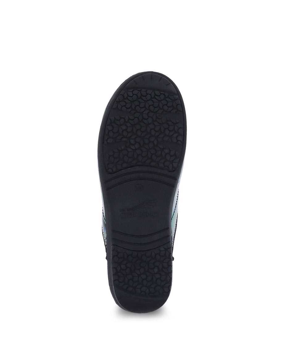 Dansko XP 2.0 Pearl Patent Women Wide Shoes Silver | CA 3966LIH