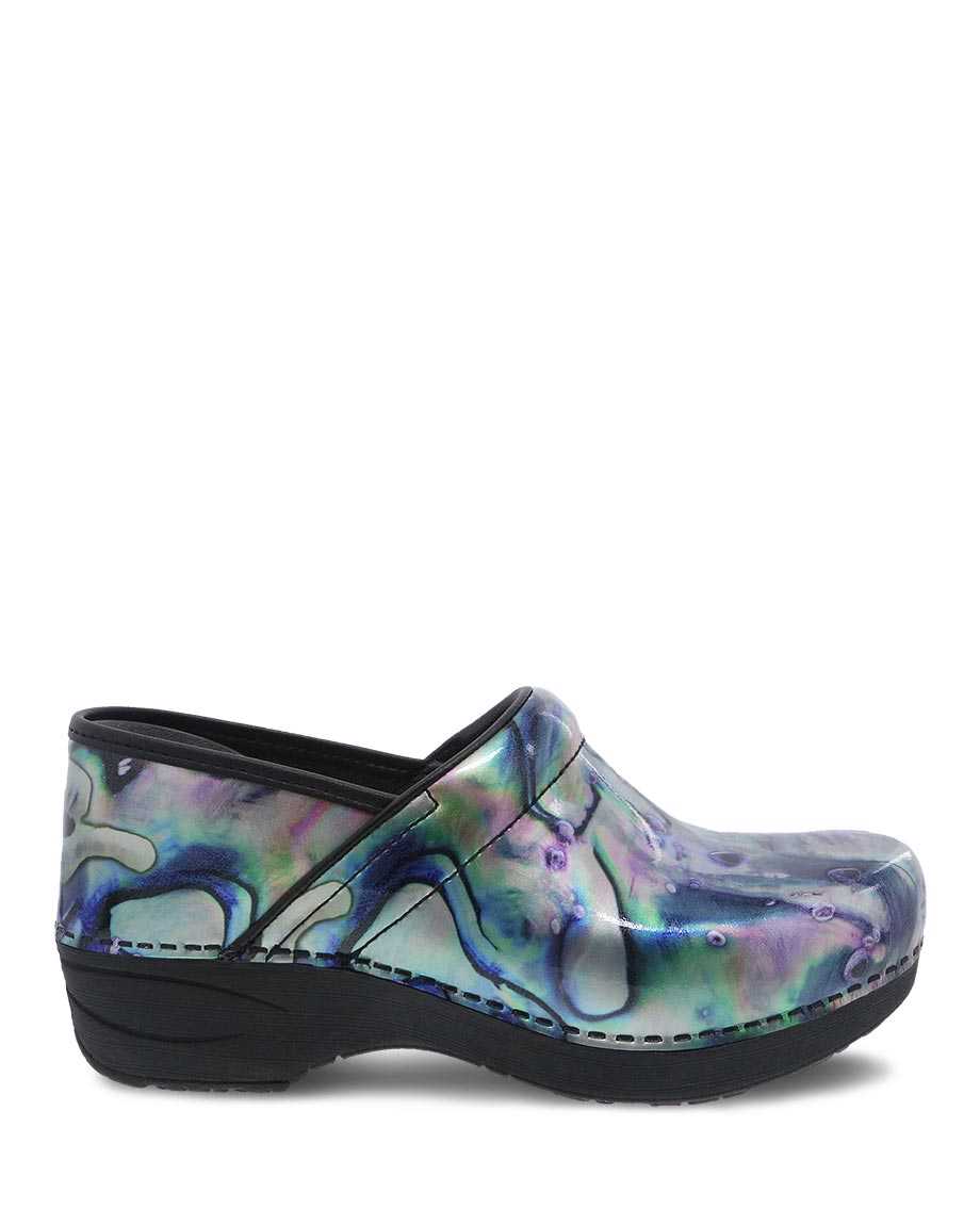 Dansko XP 2.0 Pearl Patent Women Wide Shoes Silver | CA 3966LIH
